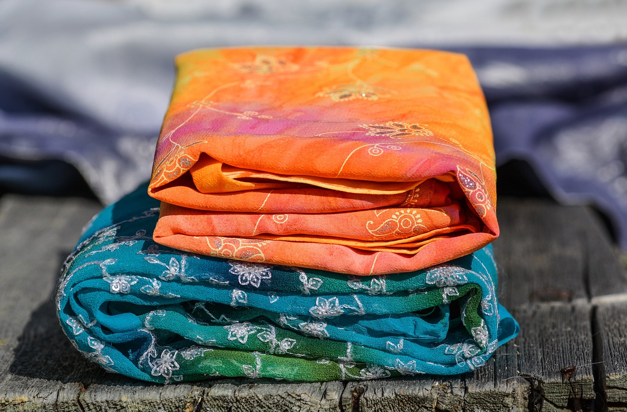 Embroidery Quilting: A Descriptive Guide for Quilters